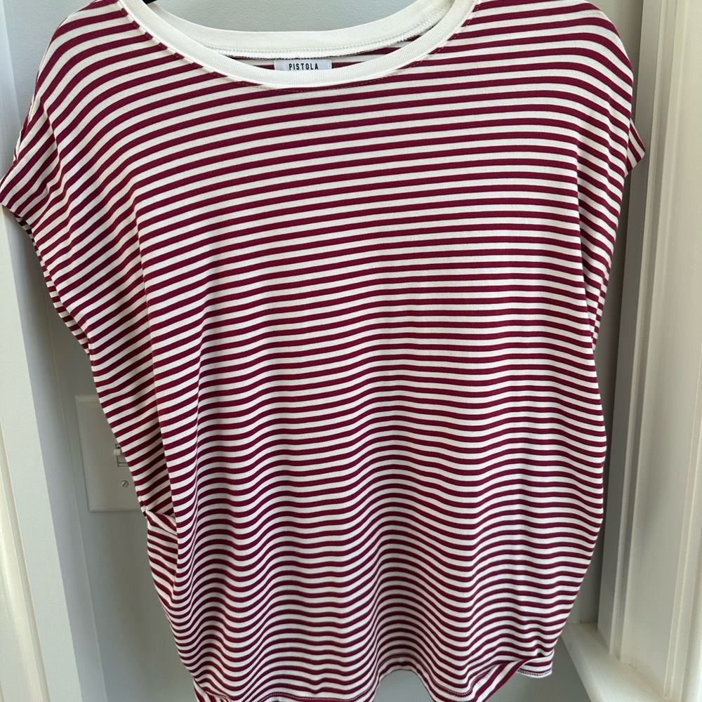 Pistola red strip tshirt